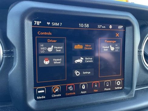 Used 2023 Jeep Wrangler Unlimited Sahara w/ Cold Weather Group image 9