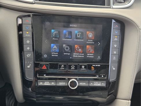 Used 2023 INFINITI QX50 Luxe FWD image 15