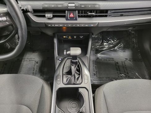 Used 2025 Kia K4 FWD image 16
