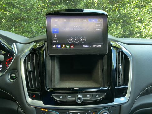Used 2023 Chevrolet Traverse Premier w/ Redline Edition FWD image 27