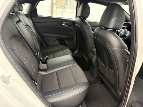 Used 2023 Kia Forte GT-Line w/ GT-Line Premium Package FWD image 34