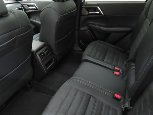 New 2026 Mitsubishi Outlander SE AWD/4WD image 22