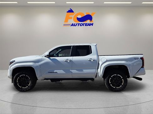 New 2025 Toyota Tacoma TRD Sport image 2