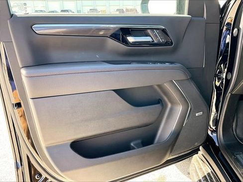 New 2026 Chevrolet Suburban RST w/ Comfort Package image 25