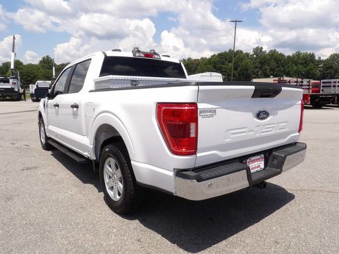 Used 2022 Ford F150 XLT w/ Trailer Tow Package RWD image 5