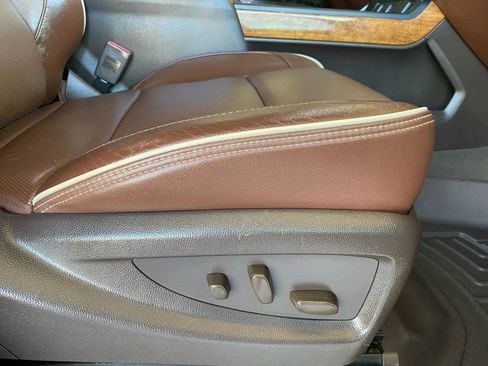 Used 2019 Chevrolet Silverado 3500 High Country w/ Duramax Plus Package image 20