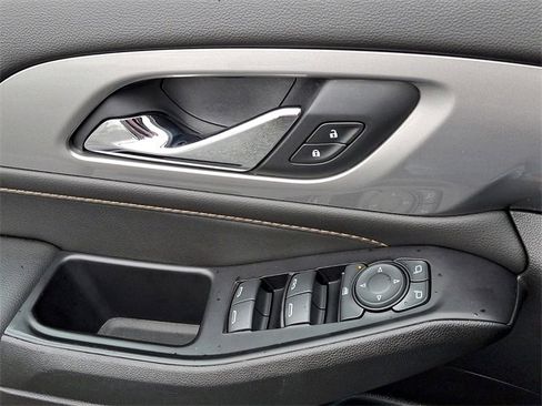 Used 2019 Chevrolet Traverse LT w/ LPO, Floor Liner Package image 12