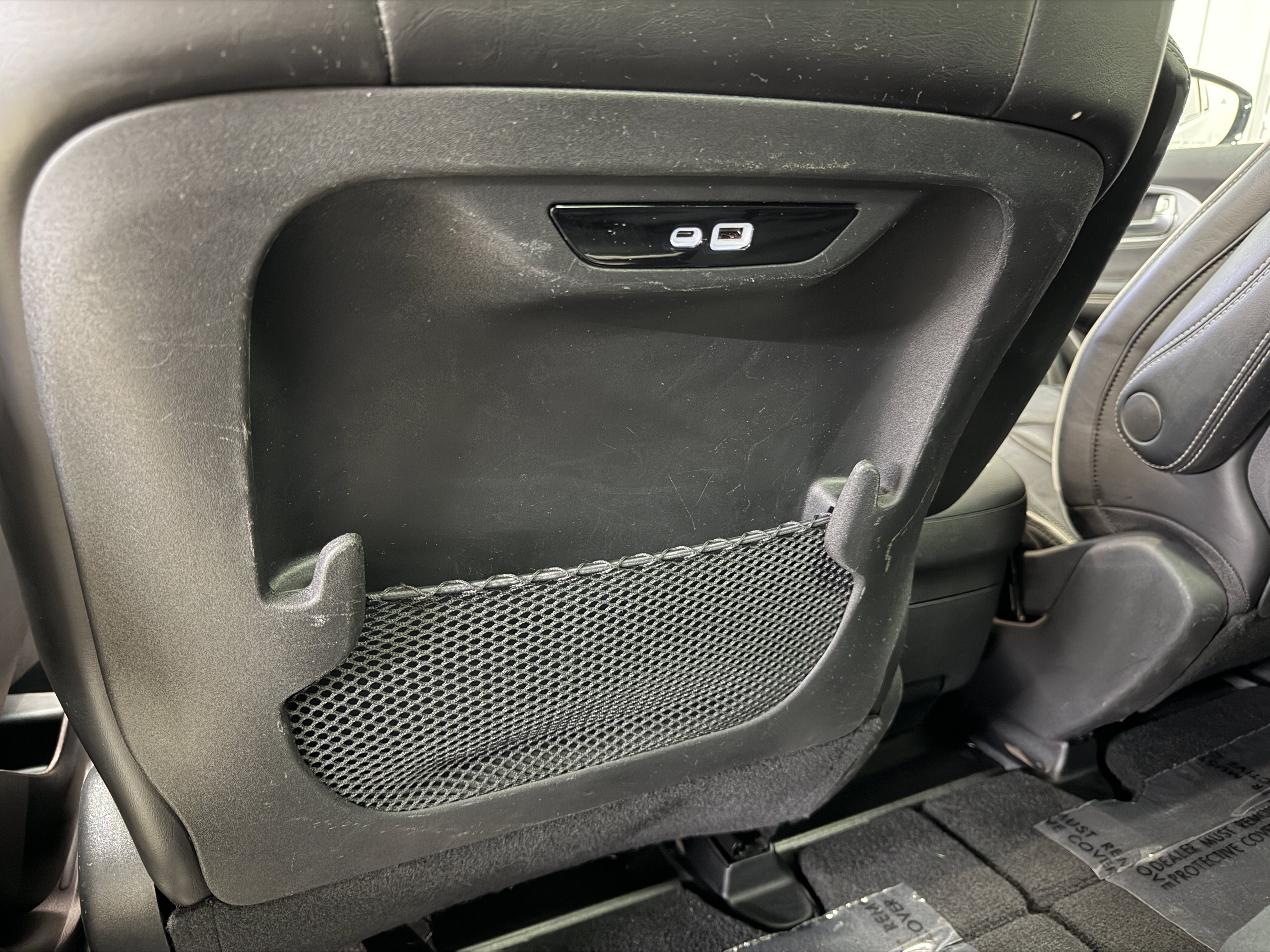 Used 2025 Chrysler Pacifica Limited FWD image 15