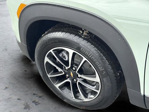 New 2026 Chevrolet TrailBlazer LT w/ Driver Confidence Package FWD image 18
