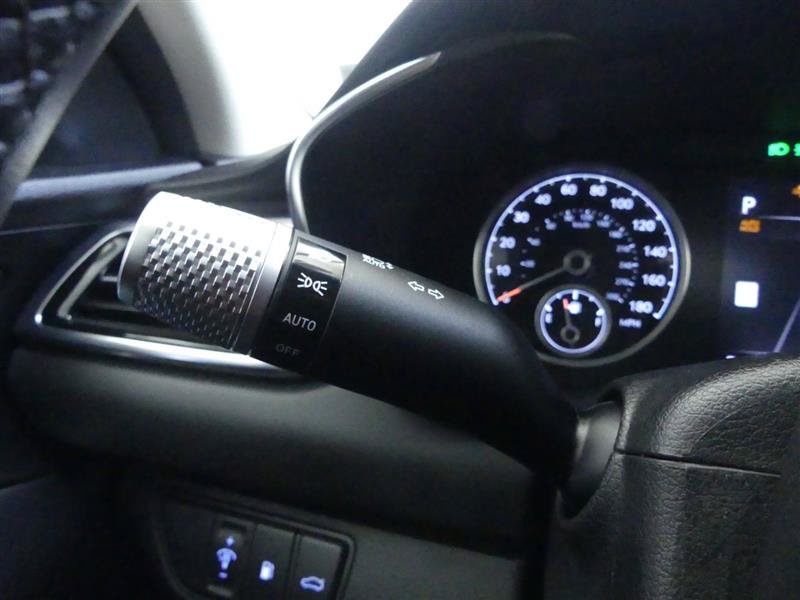 Used 2026 Genesis G70 2.5T RWD image 18