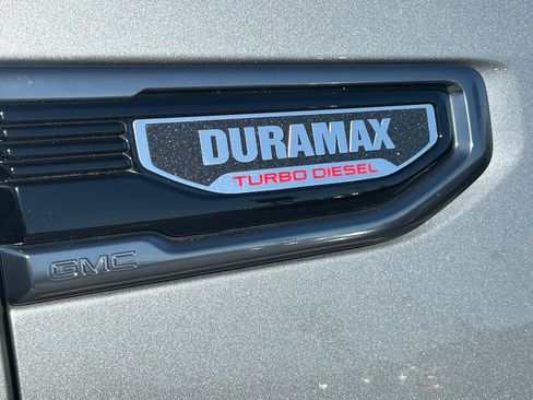 Used 2025 GMC Sierra 1500 AT4 w/ AT4 Premium Package image 8