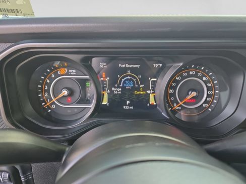 Used 2025 Jeep Wrangler Unlimited Rubicon 392 AWD/4WD image 14