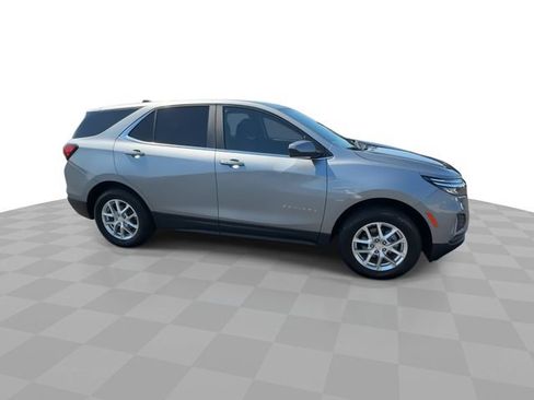 Certified 2024 Chevrolet Equinox LT AWD/4WD image 8