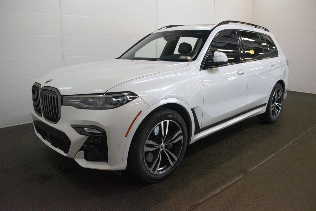 Used 2022 BMW X7 M50i AWD/4WD image 8