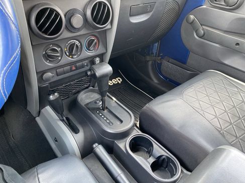 Used 2009 Jeep Wrangler X AWD/4WD image 20