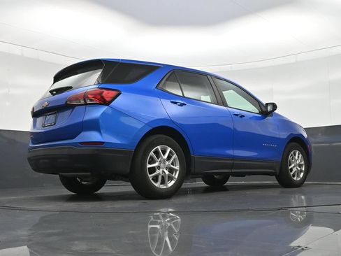 Used 2024 Chevrolet Equinox LS w/ Driver Confidence II Package FWD image 27