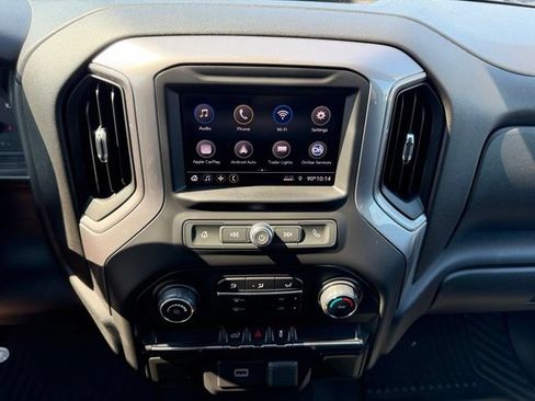 Used 2020 Chevrolet Silverado 1500 Custom w/ Custom Value Package AWD/4WD image 24