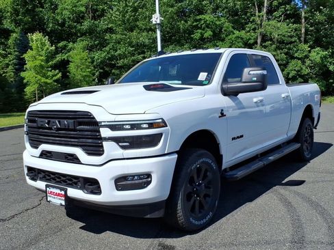 New 2026 RAM 3500 Laramie AWD/4WD image 3