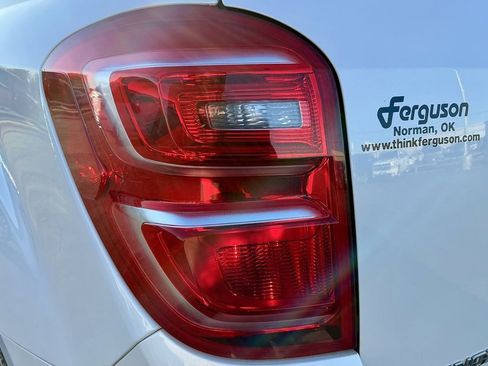 Used 2017 Chevrolet Equinox Premier w/ Enhanced Convenience Package image 14