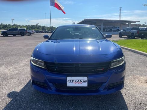Used 2020 Dodge Charger SXT w/ Plus Group RWD image 2