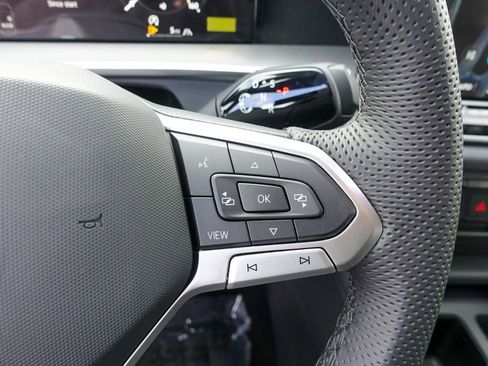 New 2026 Volkswagen Tiguan SE R-Line image 17