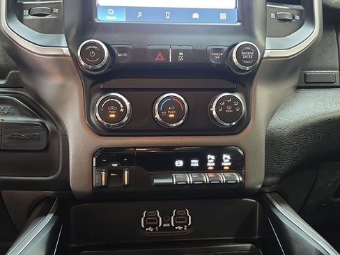 Used 2024 RAM 2500 Big Horn w/ Off Road Package image 18