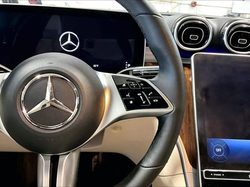 Used 2023 Mercedes-Benz C 300 4MATIC Sedan image 24