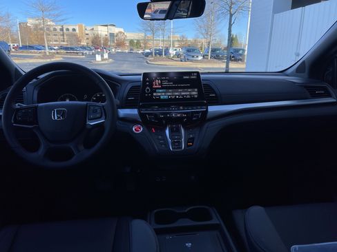 Certified 2025 Honda Odyssey Sport-L image 29