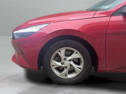 Used 2021 Hyundai Elantra SE image 9