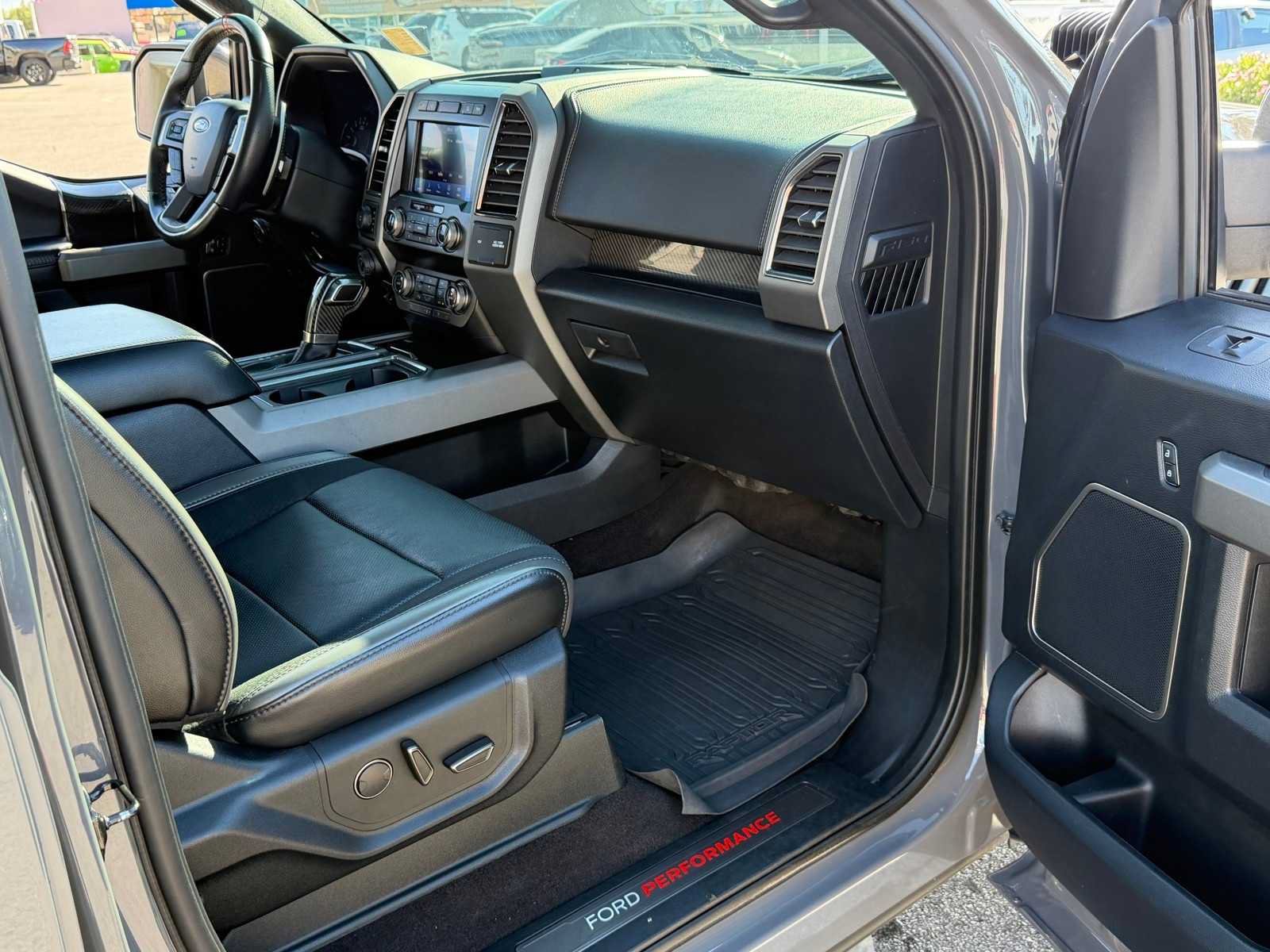 Used 2020 Ford F150 Raptor w/ Equipment Group 802A Luxury AWD/4WD image 30