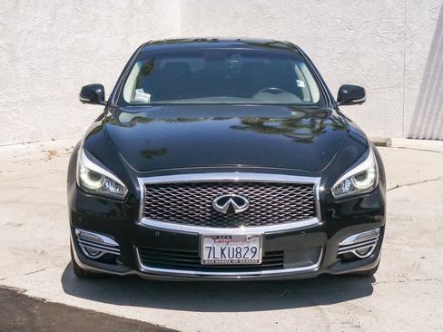 Used 2015 INFINITI Q70 L 5.6 w/ V8 Deluxe Technology Package RWD image 2