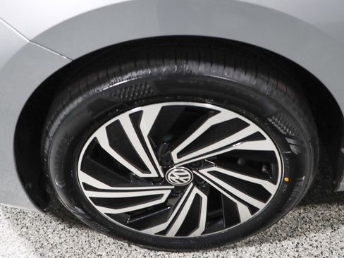 Used 2021 Volkswagen Jetta SEL image 11