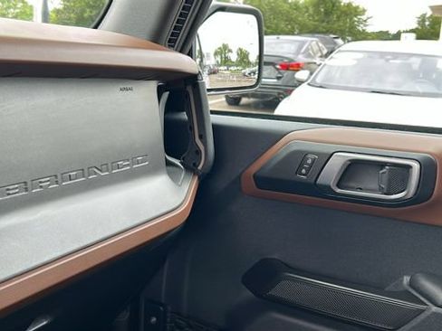 Used 2024 Ford Bronco Outer Banks AWD/4WD image 21