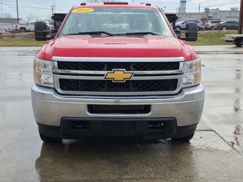 Used 2014 Chevrolet Silverado 3500 W/T image 2
