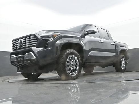 Used 2024 Toyota Tacoma Limited w/ Limited Package (LT) AWD/4WD image 29