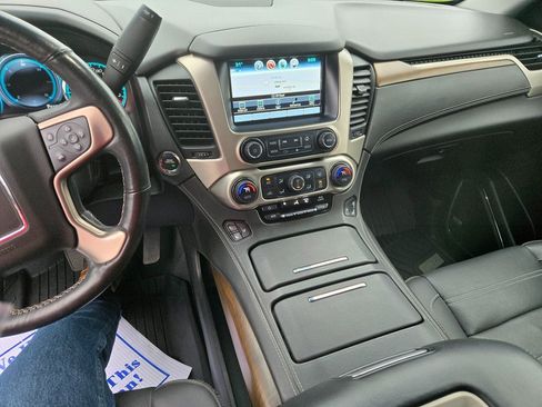 Used 2020 GMC Yukon Denali image 10