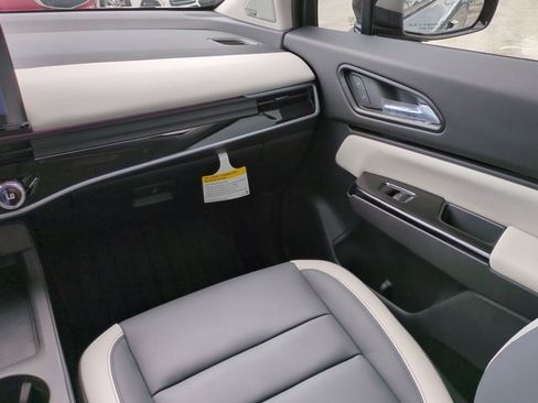 New 2026 Honda Prologue Touring image 15