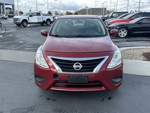 Used 2019 Nissan Versa SV image 11