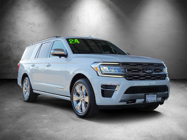 Used 2024 Ford Expedition Max Platinum AWD/4WD image 2