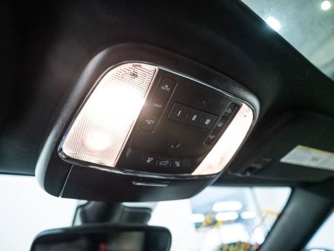 Used 2021 Jeep Grand Cherokee High Altitude image 33