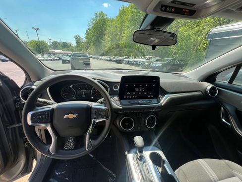 Used 2025 Chevrolet Blazer LT image 28