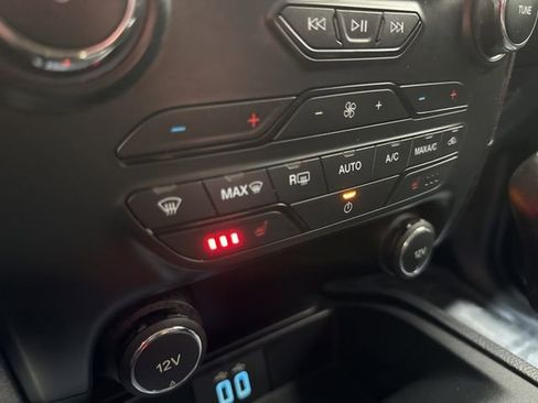 Used 2019 Ford Ranger Lariat w/ Equipment Group 501A Mid image 27