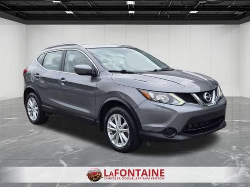 Used 2017 Nissan Rogue Sport SV AWD/4WD image 7