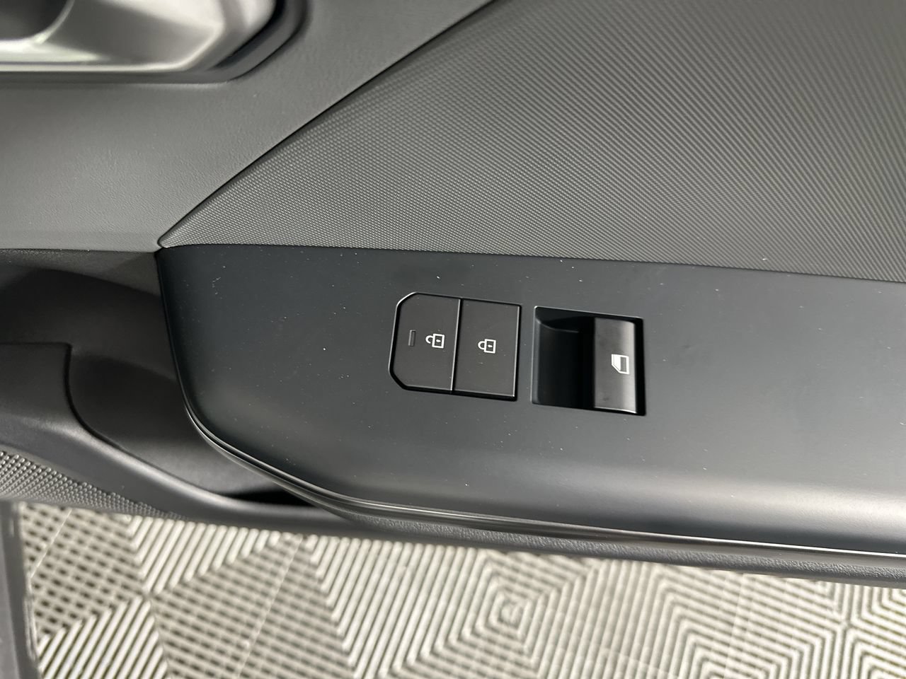 New 2027 Kia K4 FWD image 13