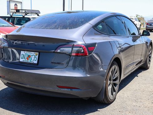 Used 2022 Tesla Model 3 Long Range AWD/4WD image 9