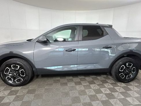 Used 2024 Hyundai Santa Cruz SE FWD image 6