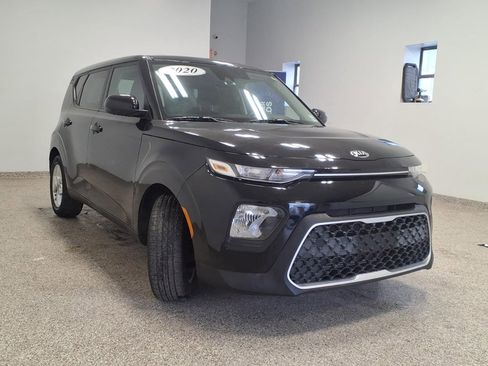 Used 2020 Kia Soul S image 3
