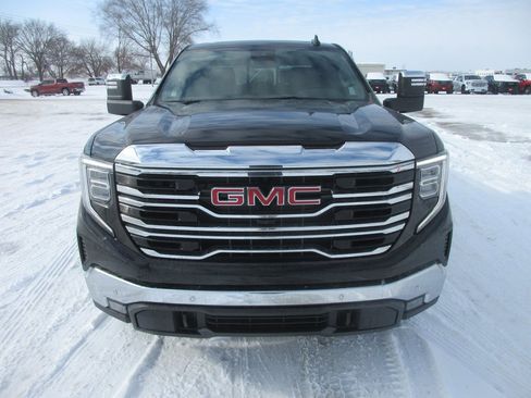 New 2026 GMC Sierra 1500 SLT w/ SLT Premium Plus Package image 12