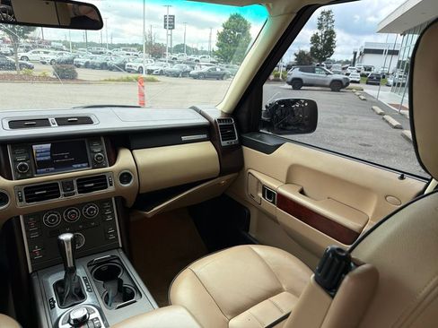 Used 2011 Land Rover Range Rover HSE AWD/4WD image 28