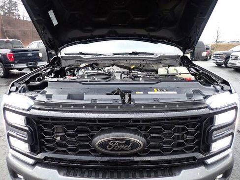 Certified 2025 Ford F350 Lariat w/ Lariat Ultimate Package AWD/4WD image 15